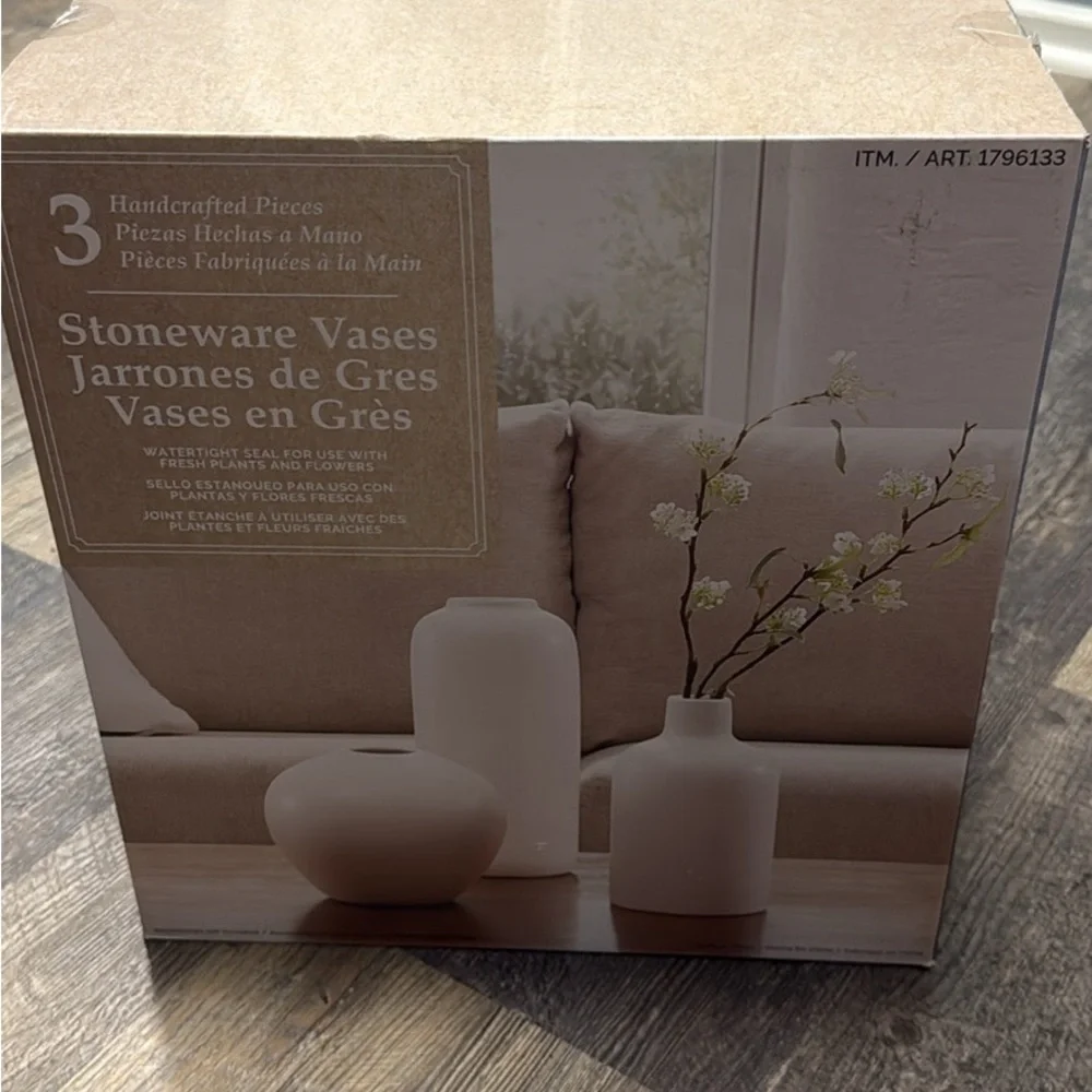 Stoneware Vases Set - white